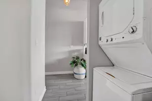4437 W Fullerton Ave, Chicago, IL 60639 - Photo 15