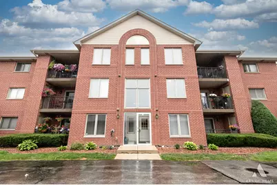 11110 E Cove Circle #2A, Palos Hills, IL 60465 - Photo 1