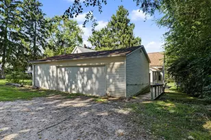1212 W Olive St, Bloomington, IL 61701 - Photo 27