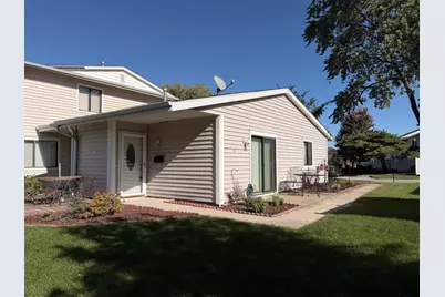 112 Windward Drive, Schaumburg, IL 60194 - Photo 1