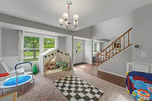 1262 Knollwood Cir, Crystal Lake, IL 60014 - Photo 13