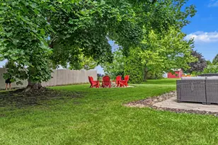 1262 Knollwood Cir, Crystal Lake, IL 60014 - Photo 25