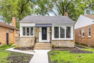 117 Morris Ave, Bellwood, IL 60104 - Photo 1