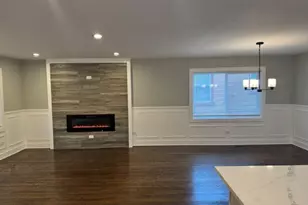10115 S Indiana Ave, Chicago, IL 60628 - Photo 5