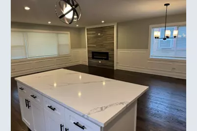 10115 S Indiana Avenue, Chicago, IL 60628 - Photo 9