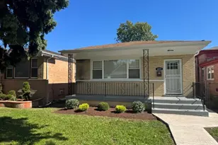10115 S Indiana Ave, Chicago, IL 60628 - Photo 3