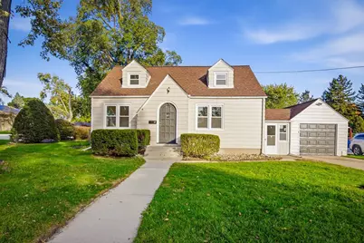 3 S South Elgin Boulevard, South Elgin, IL 60177 - Photo 1