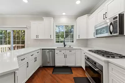 808 Shandrew Drive #808, Naperville, IL 60540 - Photo 5