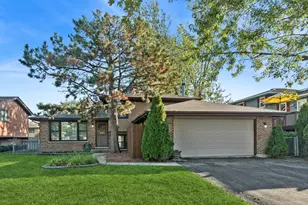 8959 W 169th Pl, Orland Hills, IL 60477 - Photo 1