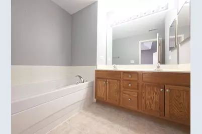 2202 Claremont Lane, Lake in the Hills, IL 60156 - Photo 25