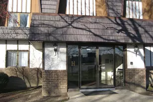 13200 W Heiden Cir, Lake Bluff, IL 60044 - Photo 3