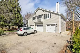 812 N Sleight St, Naperville, IL 60563 - Photo 1