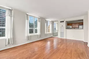 345 N La Salle St, Chicago, IL 60654 - Photo 3