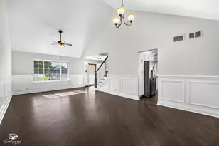 2555 Cobblestone Ct, Morris, IL 60450 - Photo 7