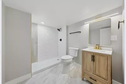 10546 S Avenue J, Chicago, IL 60617 - Photo 23