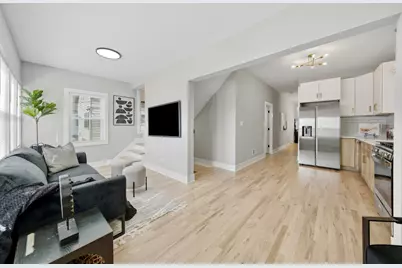 10546 S Avenue J, Chicago, IL 60617 - Photo 11