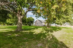 6528 Lilac Rd, Clifton, IL 61727 - Photo 25