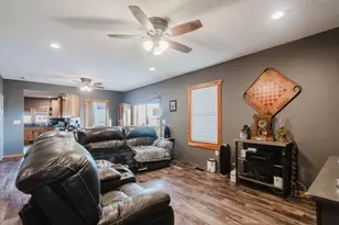 6528 Lilac Rd, Clifton, IL 61727 - Photo 19