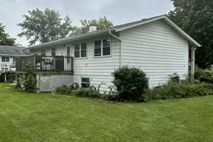 2727 Mitchell Dr, Woodridge, IL 60517 - Photo 7