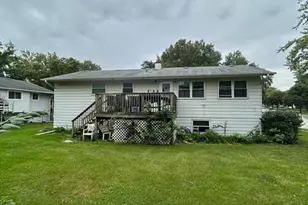 2727 Mitchell Dr, Woodridge, IL 60517 - Photo 5