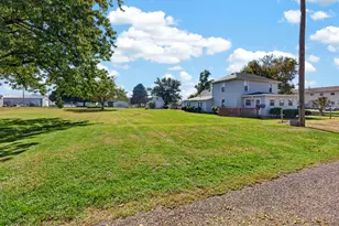 604 W Elm St, LeRoy, IL 61752 - Photo 37