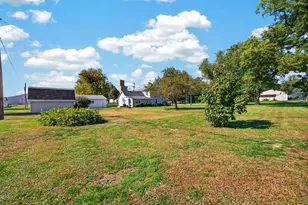 604 W Elm St, LeRoy, IL 61752 - Photo 41