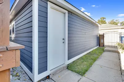 3626 W Cornelia Street, Chicago, IL 60618 - Photo 19