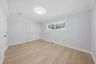 10422 S Green Bay Ave, Chicago, IL 60617 - Photo 13