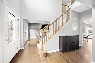 452 Spring Ridge Dr, Crystal Lake, IL 60012 - Photo 7
