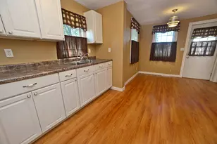 1609 Sycamore St, Ottawa, IL 61350 - Photo 5