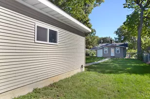 1609 Sycamore St, Ottawa, IL 61350 - Photo 13