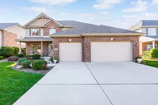 9040 Witham Ln, Woodridge, IL 60517 - Photo 3