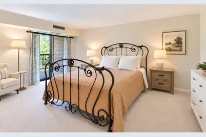 1415 E Central Road #222C, Arlington Heights, IL 60005 - Photo 9