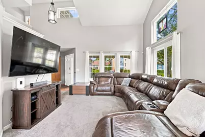 731 Nashua Court, Crystal Lake, IL 60012 - Photo 7
