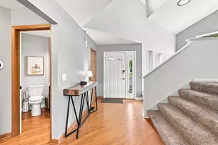 731 Nashua Ct, Crystal Lake, IL 60012 - Photo 5