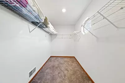 731 Nashua Court, Crystal Lake, IL 60012 - Photo 29