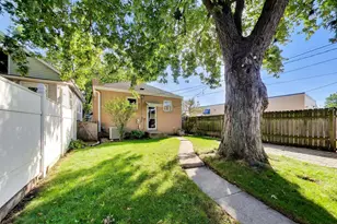 3848 Raymond Ave, Brookfield, IL 60513 - Photo 15