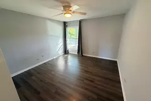5527 E Lake Dr, Lisle, IL 60532 - Photo 11