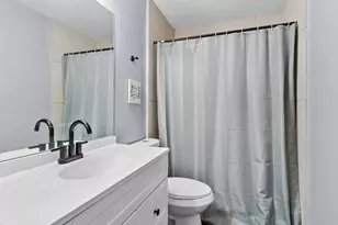 909 Brompton Cir, Bolingbrook, IL 60440 - Photo 17