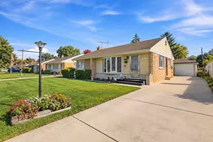 51 N Westgate Rd, Des Plaines, IL 60016 - Photo 3