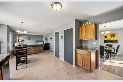 1067 Vermillion Street, Plano, IL 60545 - Photo 7