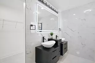 8257 S Blackstone Ave, Chicago, IL 60619 - Photo 17