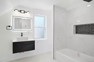 8257 S Blackstone Ave, Chicago, IL 60619 - Photo 25