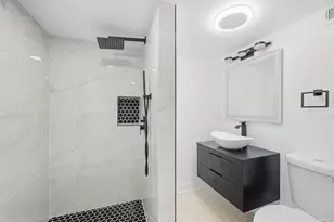 8257 S Blackstone Ave, Chicago, IL 60619 - Photo 31