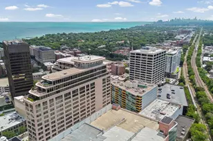 807 Davis St, Evanston, IL 60201 - Photo 15