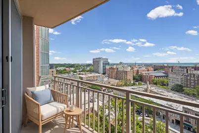 807 Davis Street #1211, Evanston, IL 60201 - Photo 5