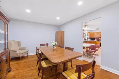 17W467 Portsmouth Drive, Darien, IL 60561 - Photo 7