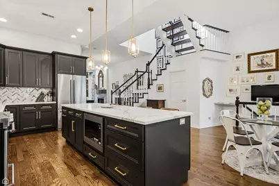 1310 W Roscoe Street, Chicago, IL 60657 - Photo 15