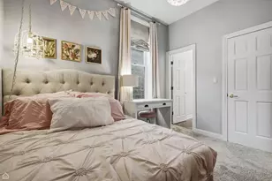1310 W Roscoe St, Chicago, IL 60657 - Photo 27