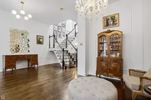 1310 W Roscoe St, Chicago, IL 60657 - Photo 9